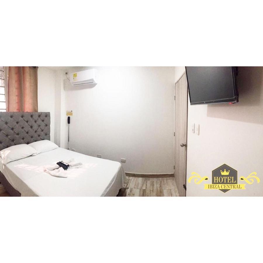 Hotel Ibiza Central Montería Dış mekan fotoğraf